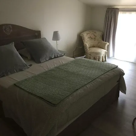Bed & Breakfast Domaine En Castanet Caraman