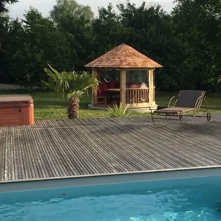 Bed & Breakfast Domaine En Castanet