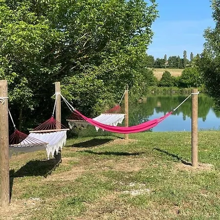 Domaine En Castanet Couette-café