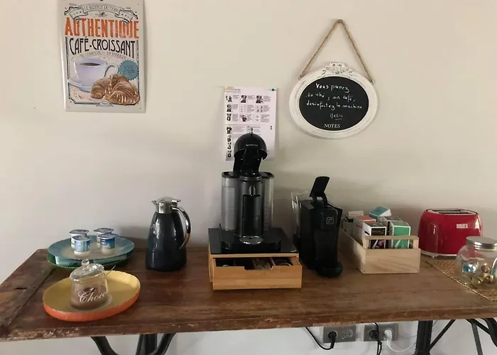 Domaine En Castanet 3* Caraman