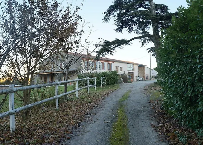 Domaine En Castanet Oda ve Kahvaltı Caraman