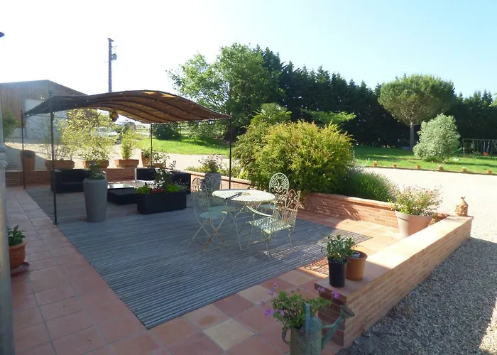 Domaine En Castanet 3* Caraman